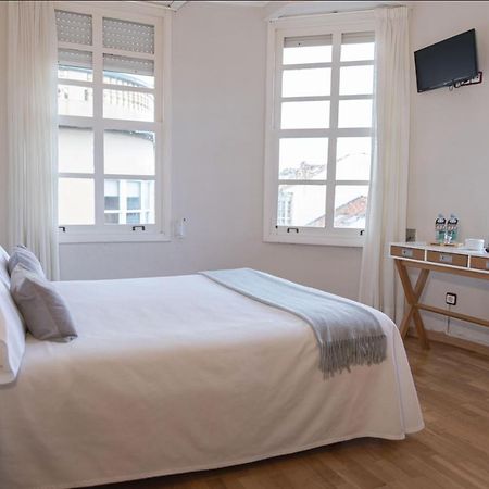 Hostal Zahara Ferrol Extérieur photo
